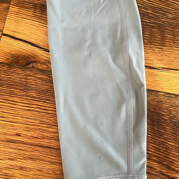 25” High-Rise Wunder Under Pants - Picture 5 of 5